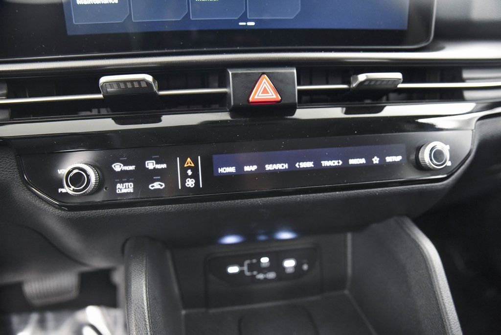 New 2026 Kia Sportage EX w/ EX Panorama Roof Package image 23