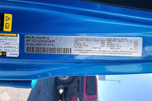 Used 2022 Jeep Wrangler Unlimited Sahara w/ Cold Weather Group image 17