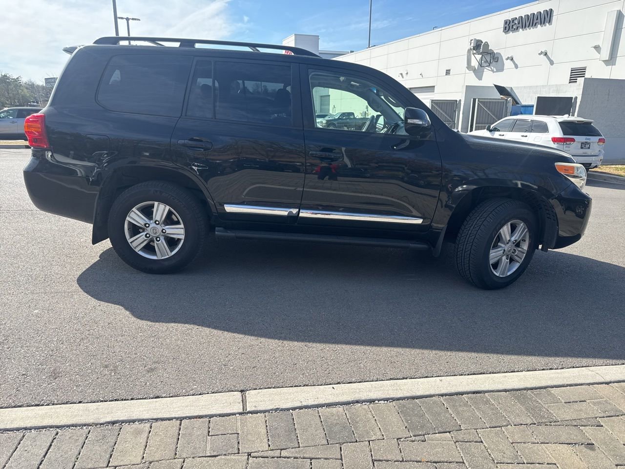 Used 2014 Toyota Land Cruiser image 4