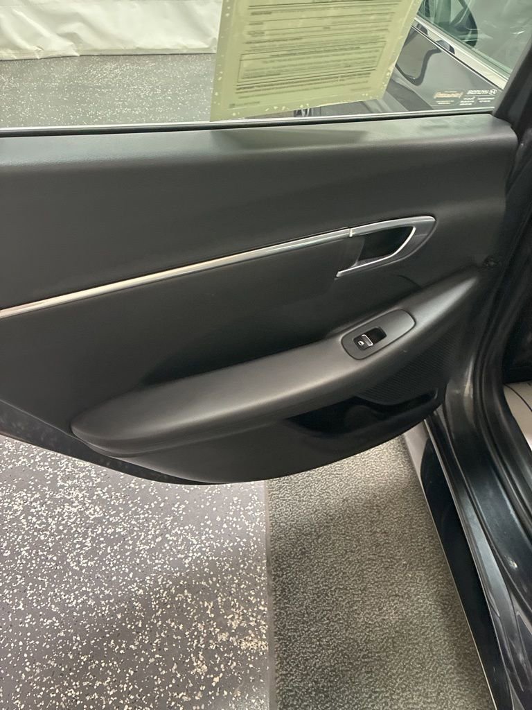 Used 2023 Hyundai Sonata SEL w/ Cargo Package image 23