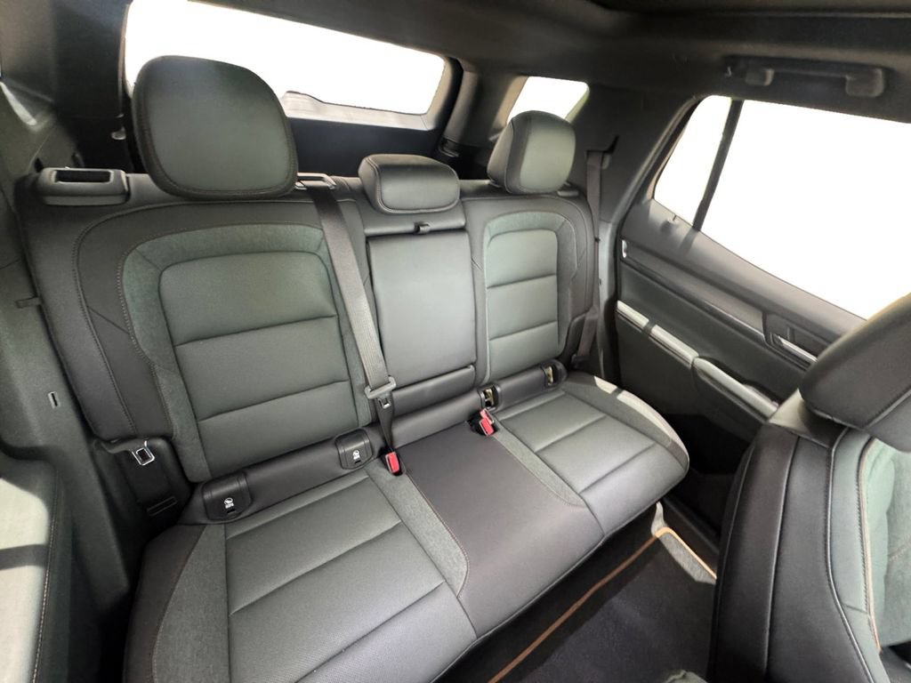Used 2026 GMC Terrain AT4 w/ Convenience Package III AWD/4WD image 17