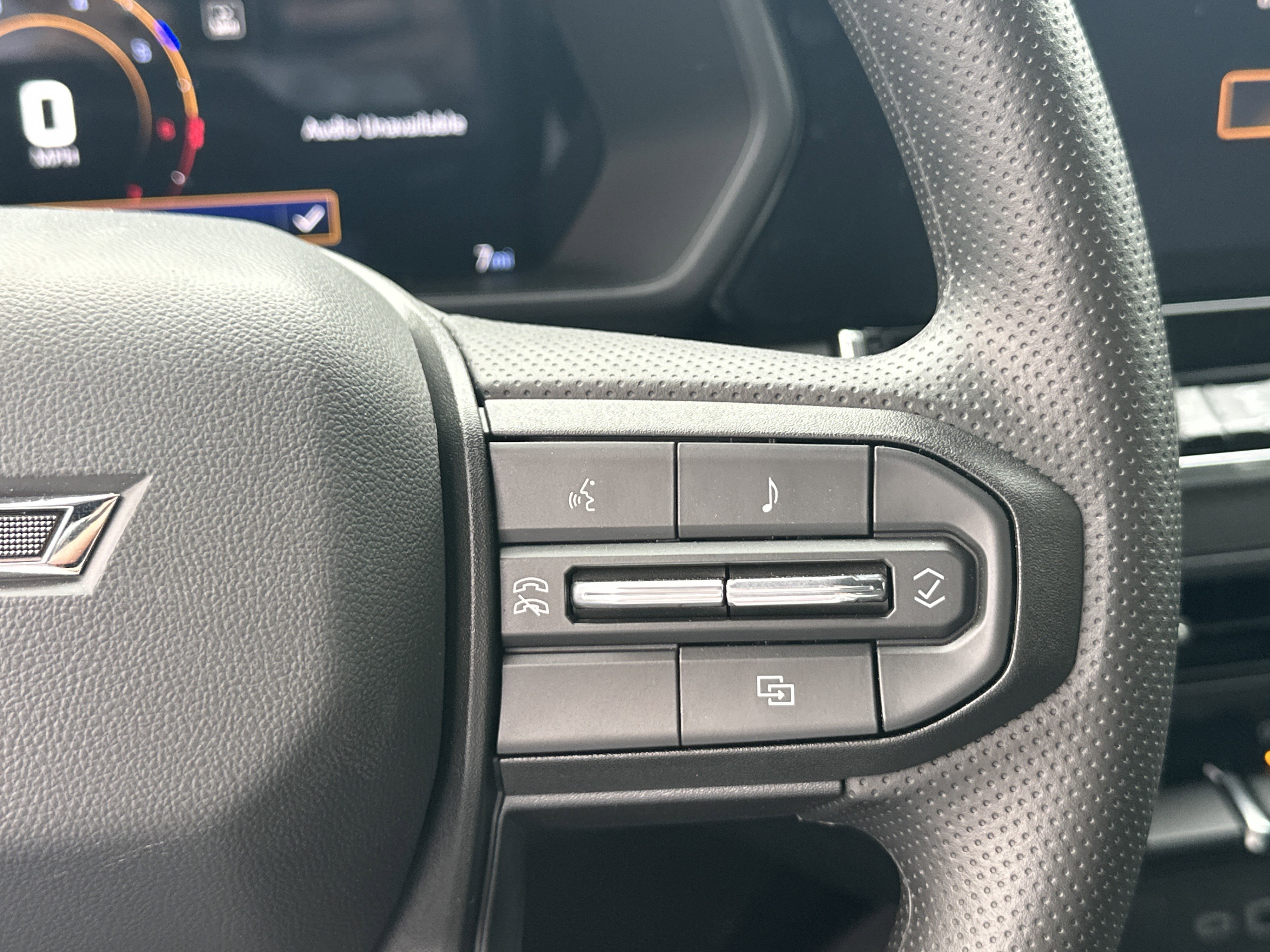 New 2026 Chevrolet Colorado Trail Boss w/ Off-Road Front Bumper Package image 25