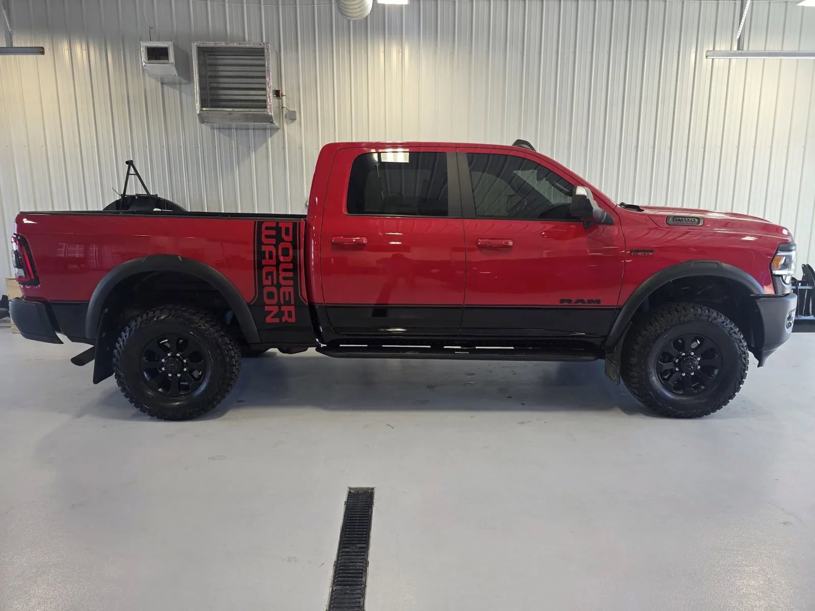 Used 2019 RAM 2500 Power Wagon AWD/4WD image 2