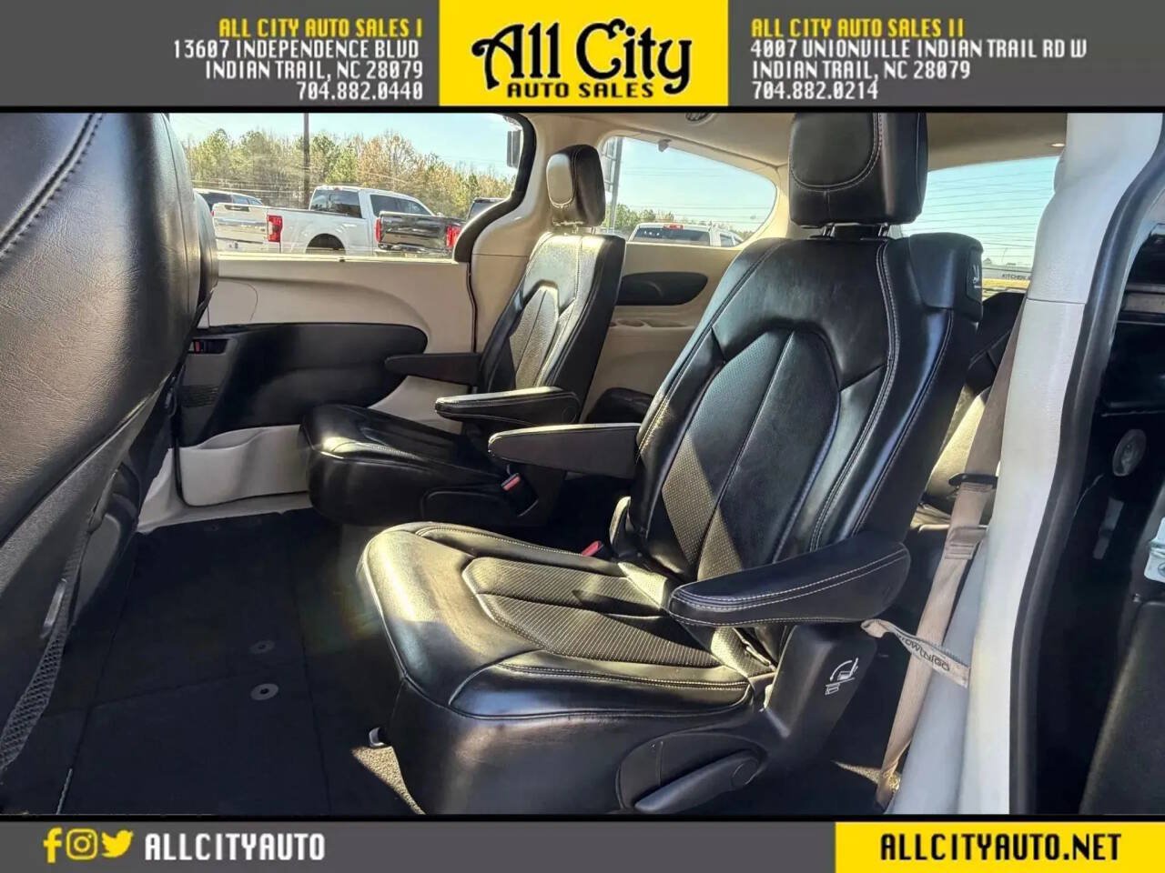Used 2020 Chrysler Voyager Lxi FWD image 11