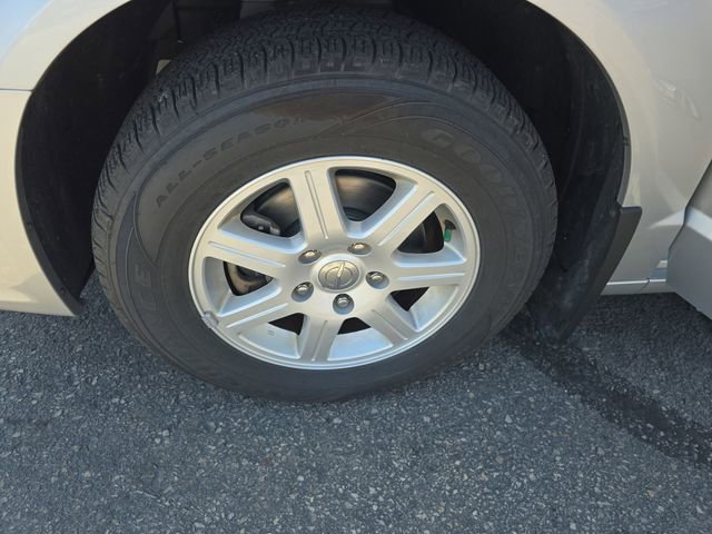 Used 2011 Chrysler Town & Country Touring w/ Entertainment Group #1 FWD image 21