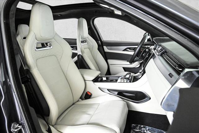 Used 2022 Jaguar F-PACE SVR image 22