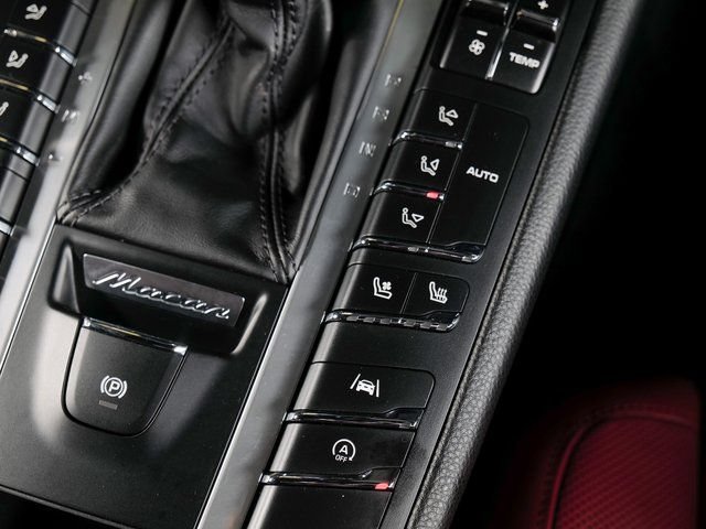 Certified 2020 Porsche Macan AWD/4WD image 20