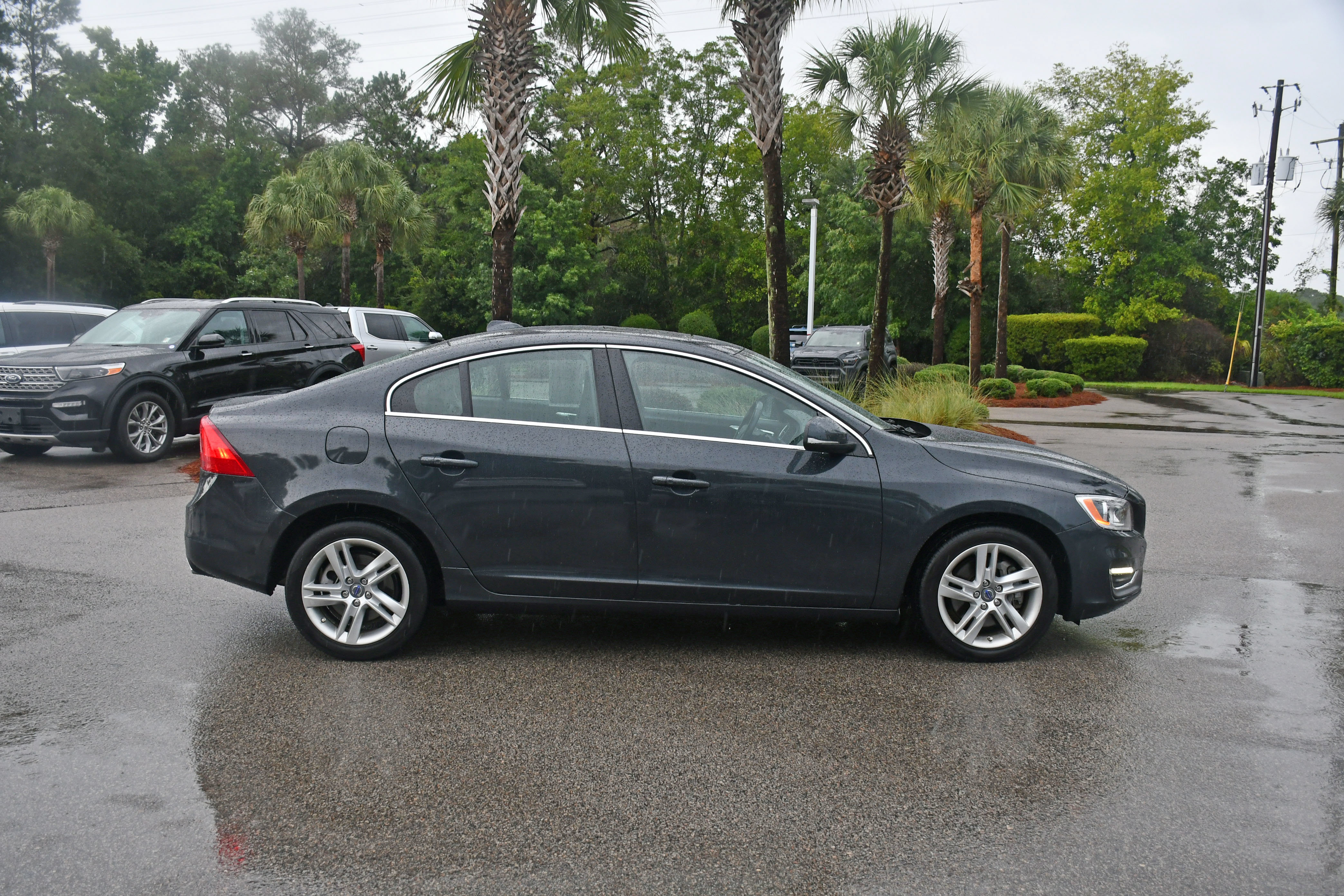 Used 2014 Volvo S60 T5 FWD video 2