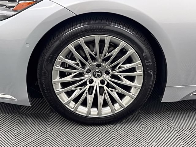 Certified 2025 Lexus LS 500 RWD image 23