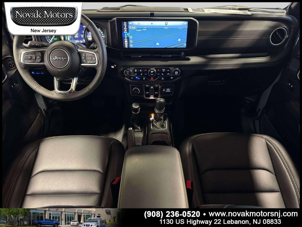 Used 2024 Jeep Wrangler Unlimited Sahara w/ Technology Group AWD/4WD image 35