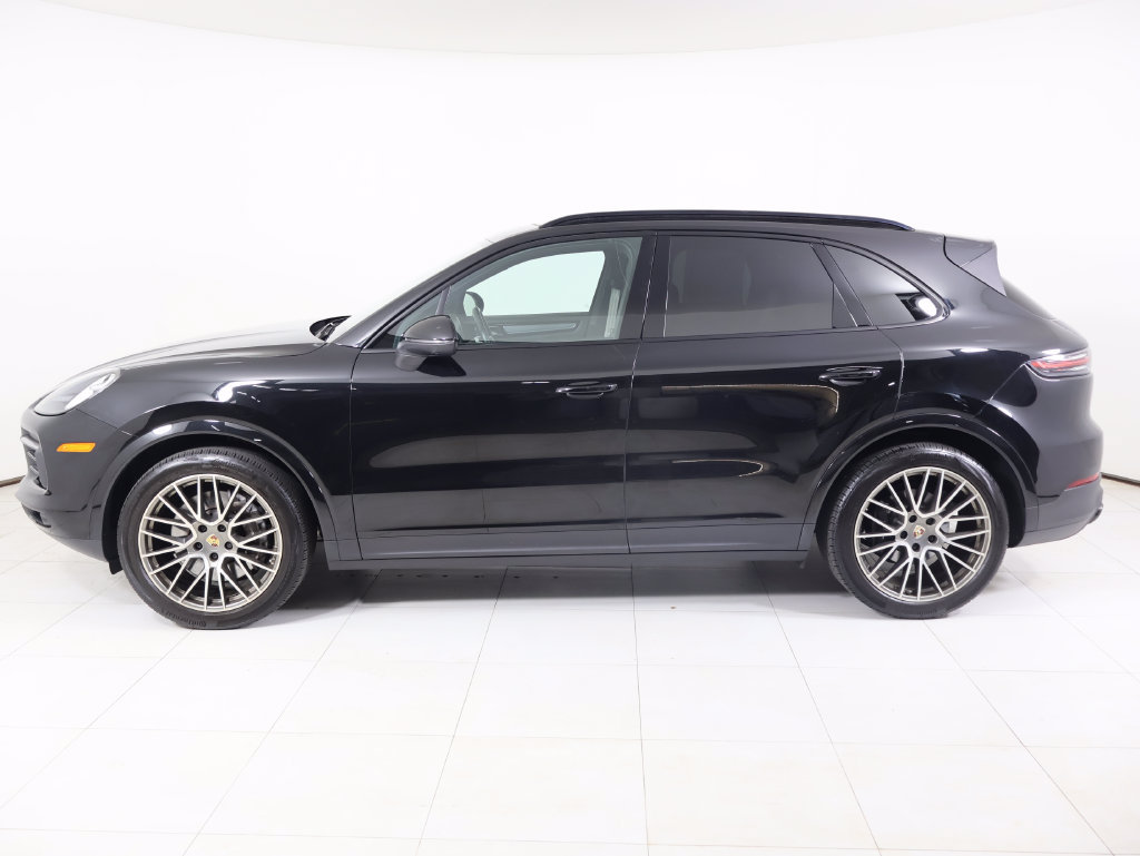 Certified 2023 Porsche Cayenne Platinum Edition AWD/4WD image 2