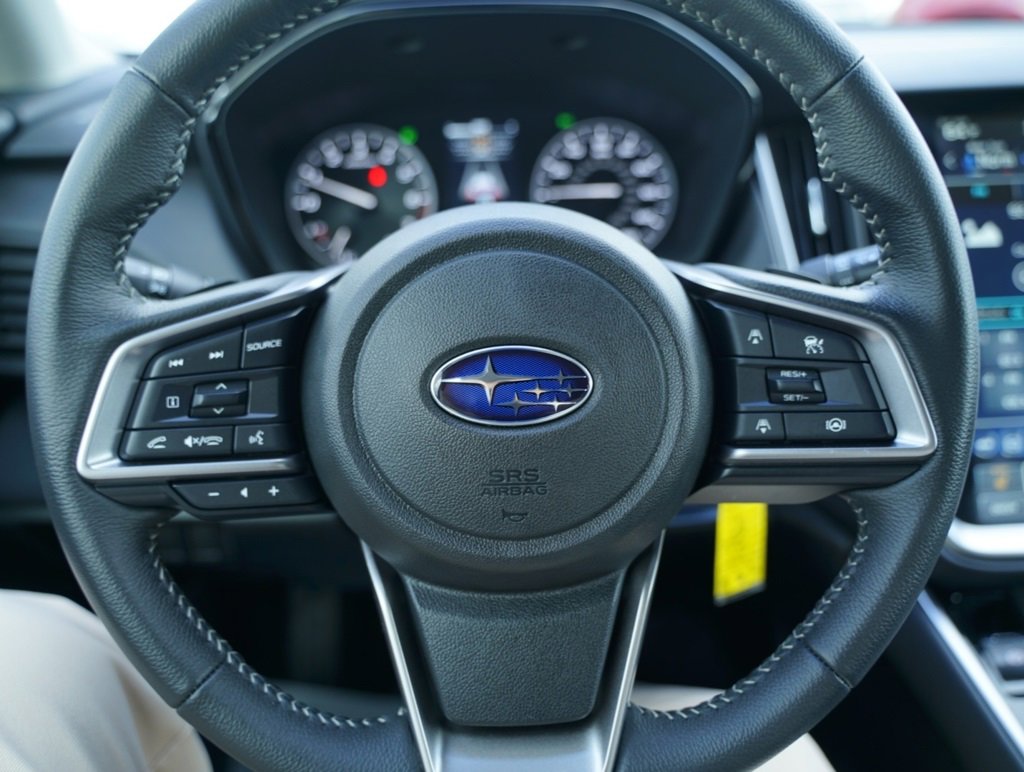 Used 2025 Subaru Outback Premium w/ Popular Package #1A image 11