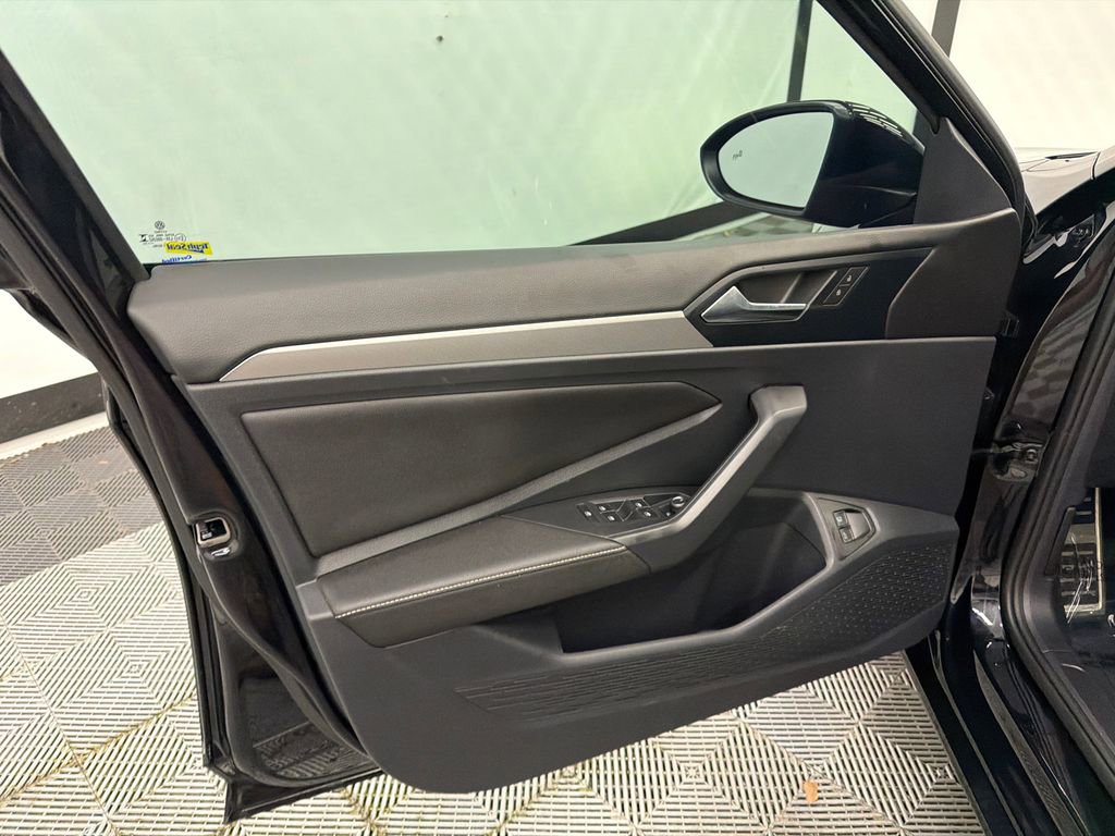 Used 2024 Volkswagen Jetta Sport FWD image 10