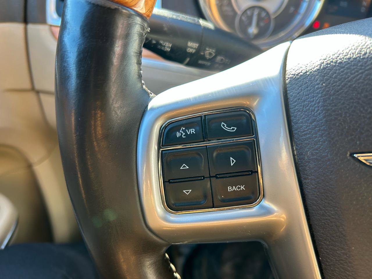 Used 2013 Chrysler 300 C w/ Beats Audio Group AWD/4WD image 19