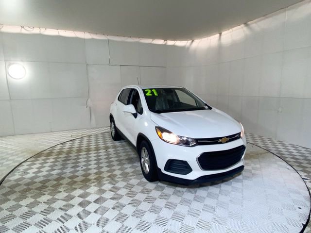 Used 2021 Chevrolet Trax LS w/ Tint and Cruise Package image 1