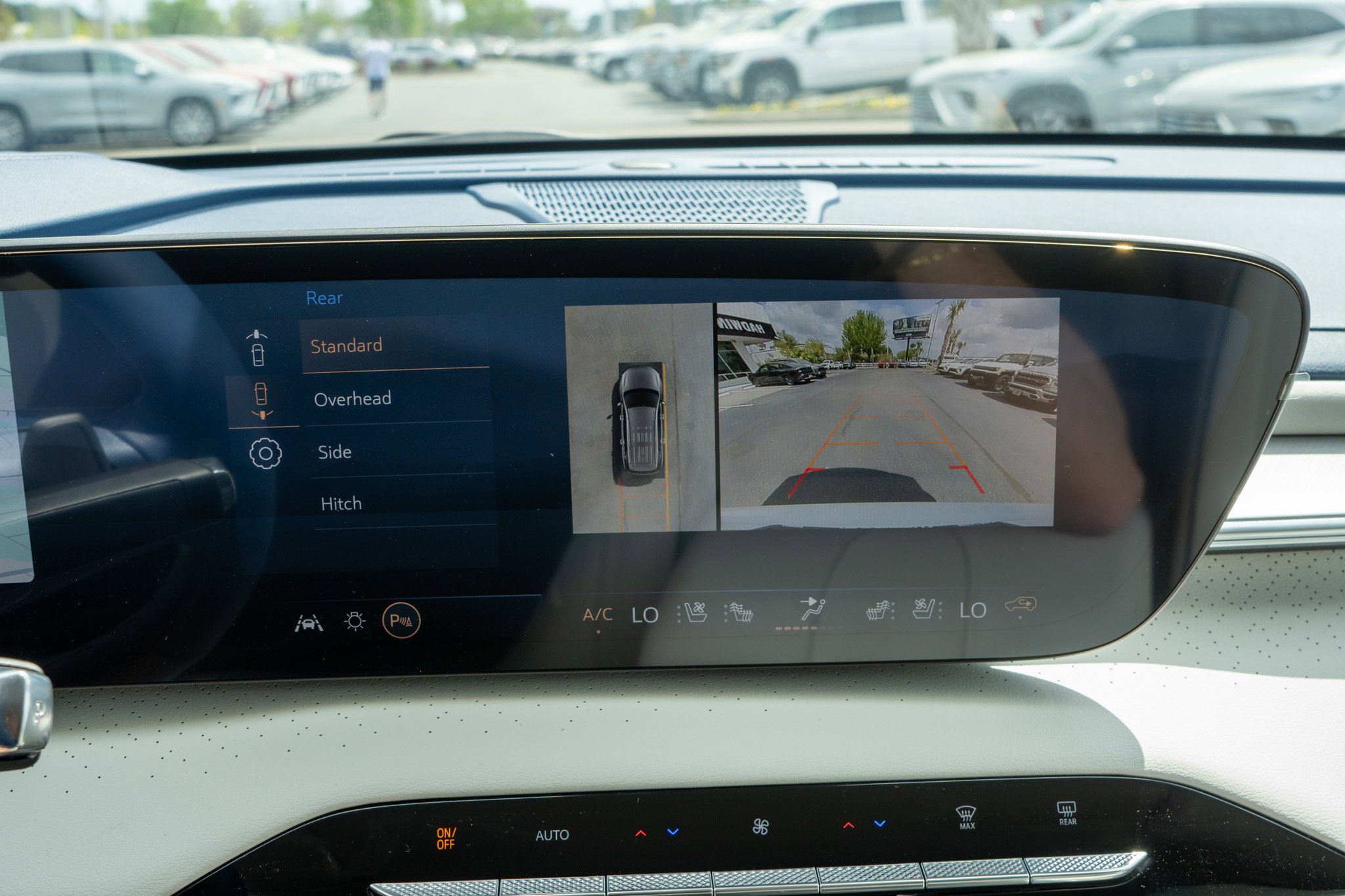 New 2026 Buick Enclave Avenir w/ Super Cruise Package image 17