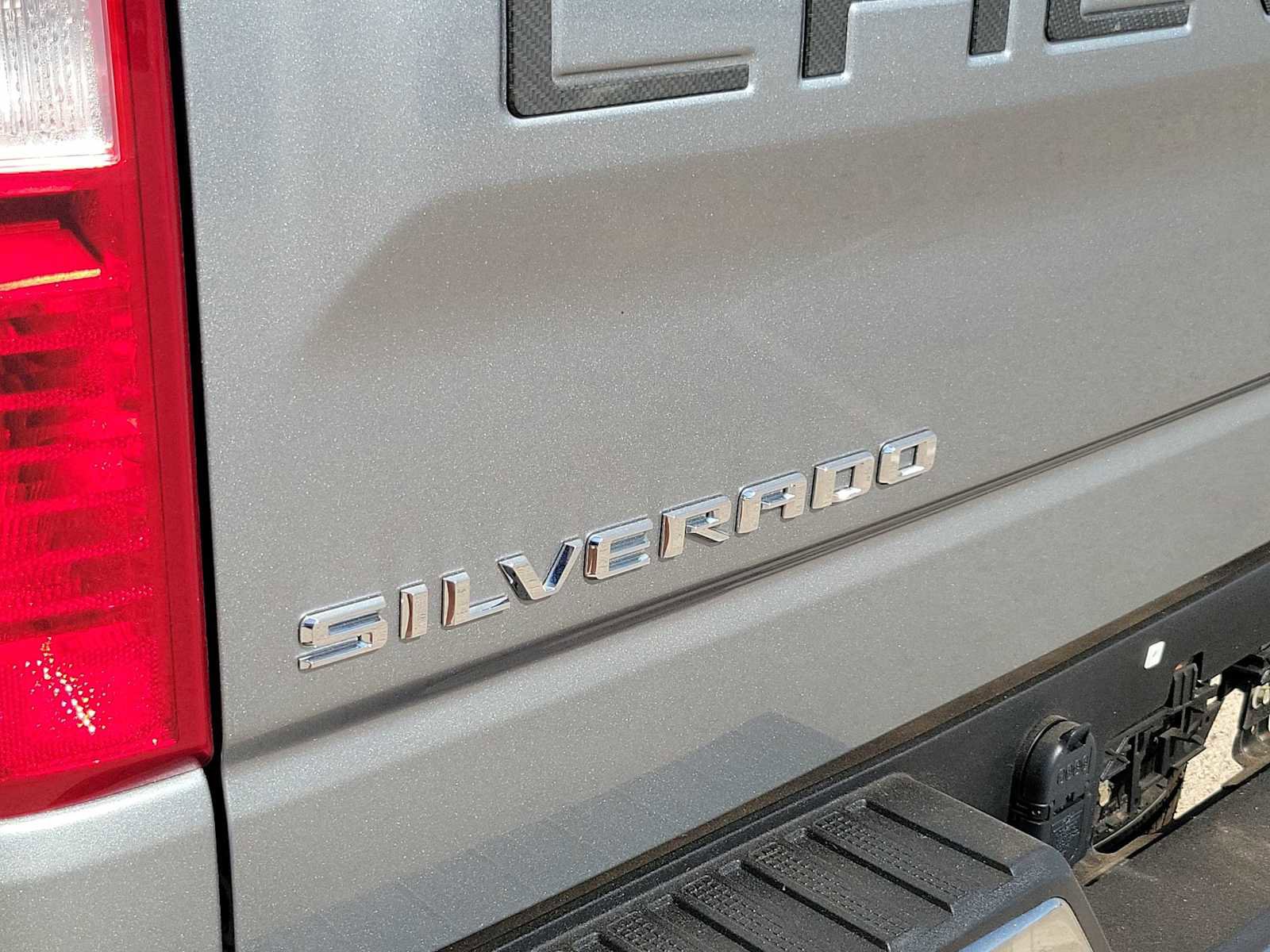 Used 2023 Chevrolet Silverado 1500 LT AWD/4WD image 11