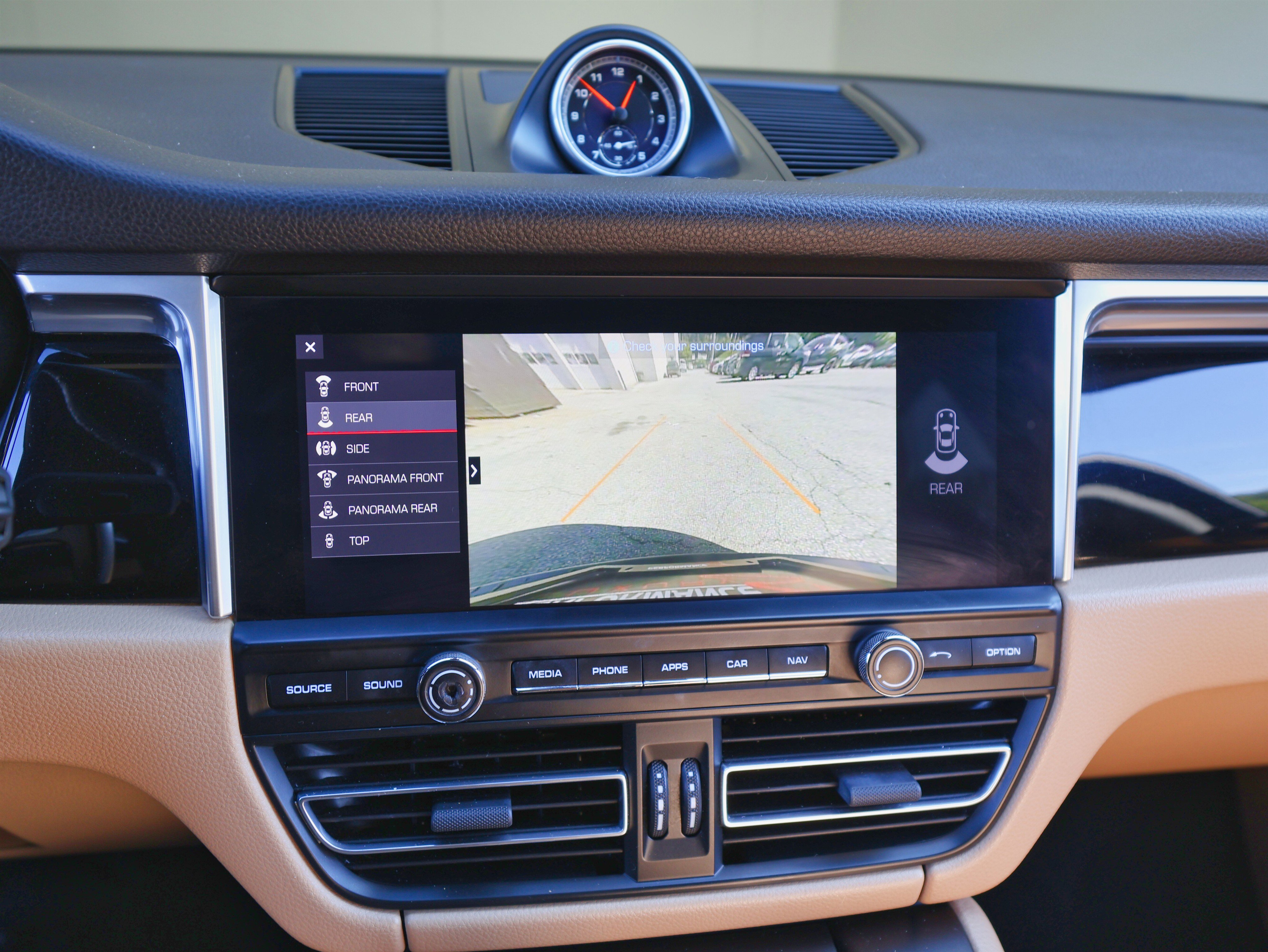 Used 2021 Porsche Macan S image 34