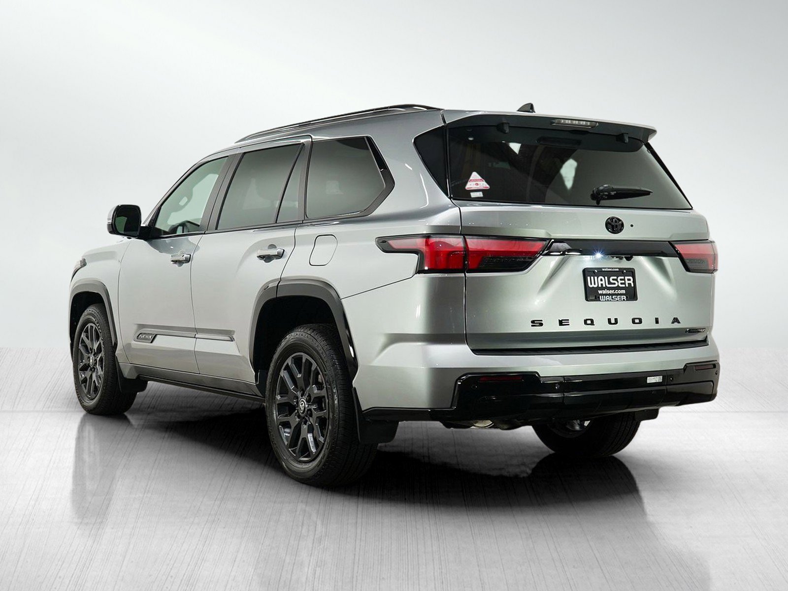 Used 2026 Toyota Sequoia Platinum AWD/4WD image 3