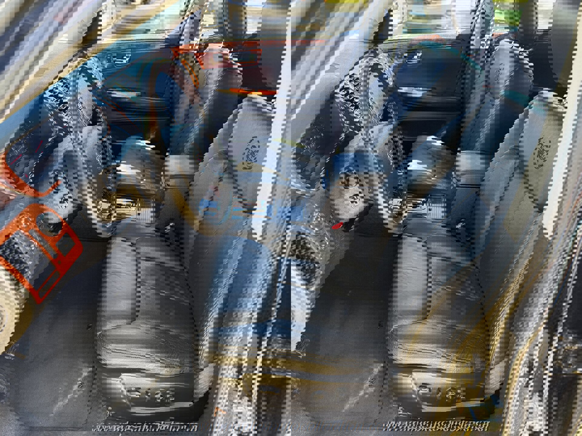 Used 2011 Cadillac DTS Premium image 21