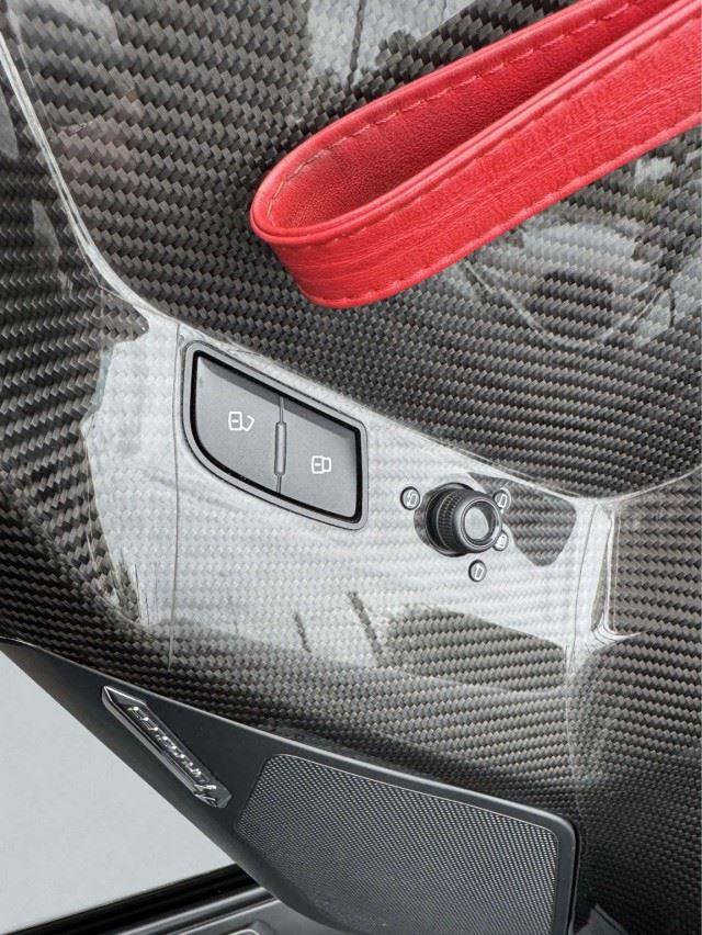 Used 2017 Lamborghini Aventador LP 750-4 Superveloce AWD/4WD image 36