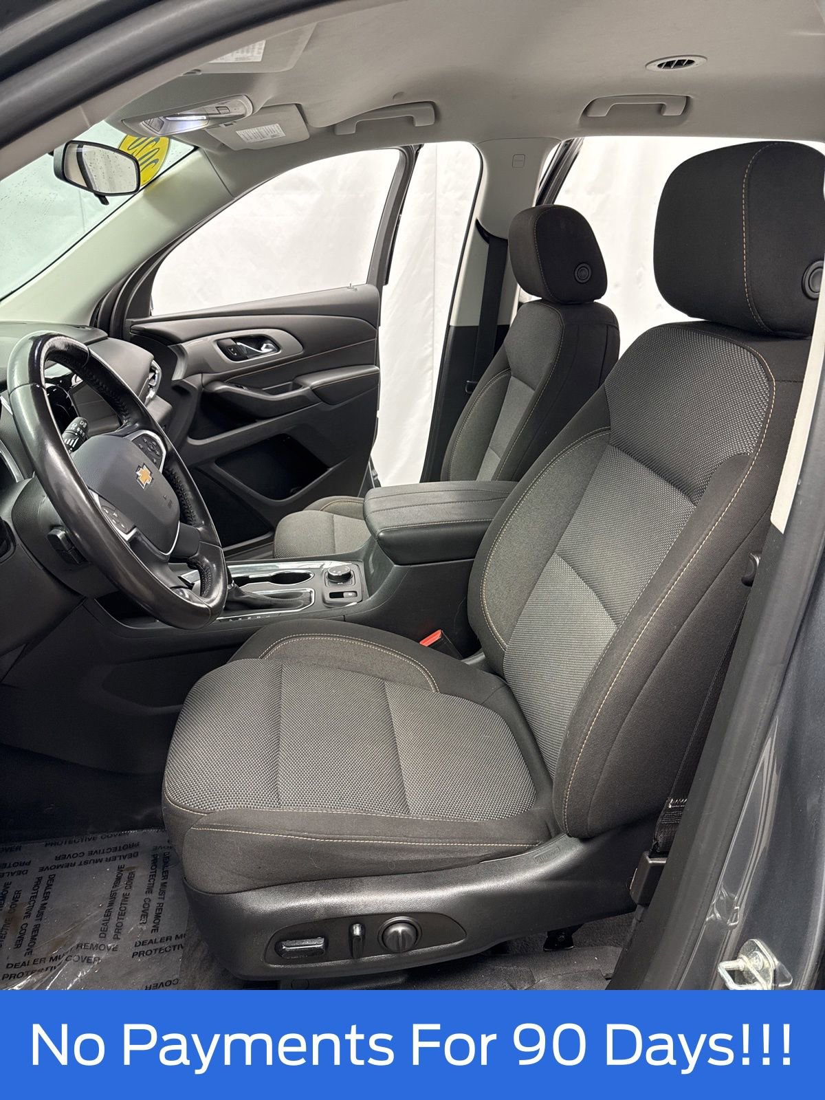 Used 2020 Chevrolet Traverse LT image 9