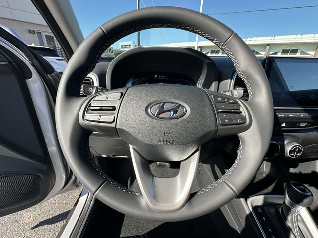 New 2026 Hyundai Venue SEL FWD image 30