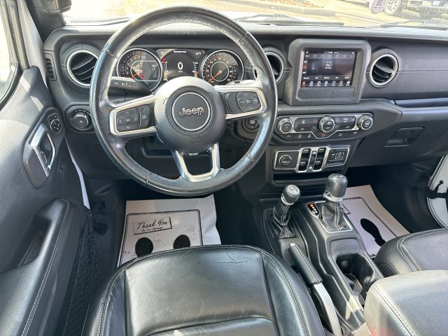 Used 2018 Jeep Wrangler Unlimited Sahara AWD/4WD image 14