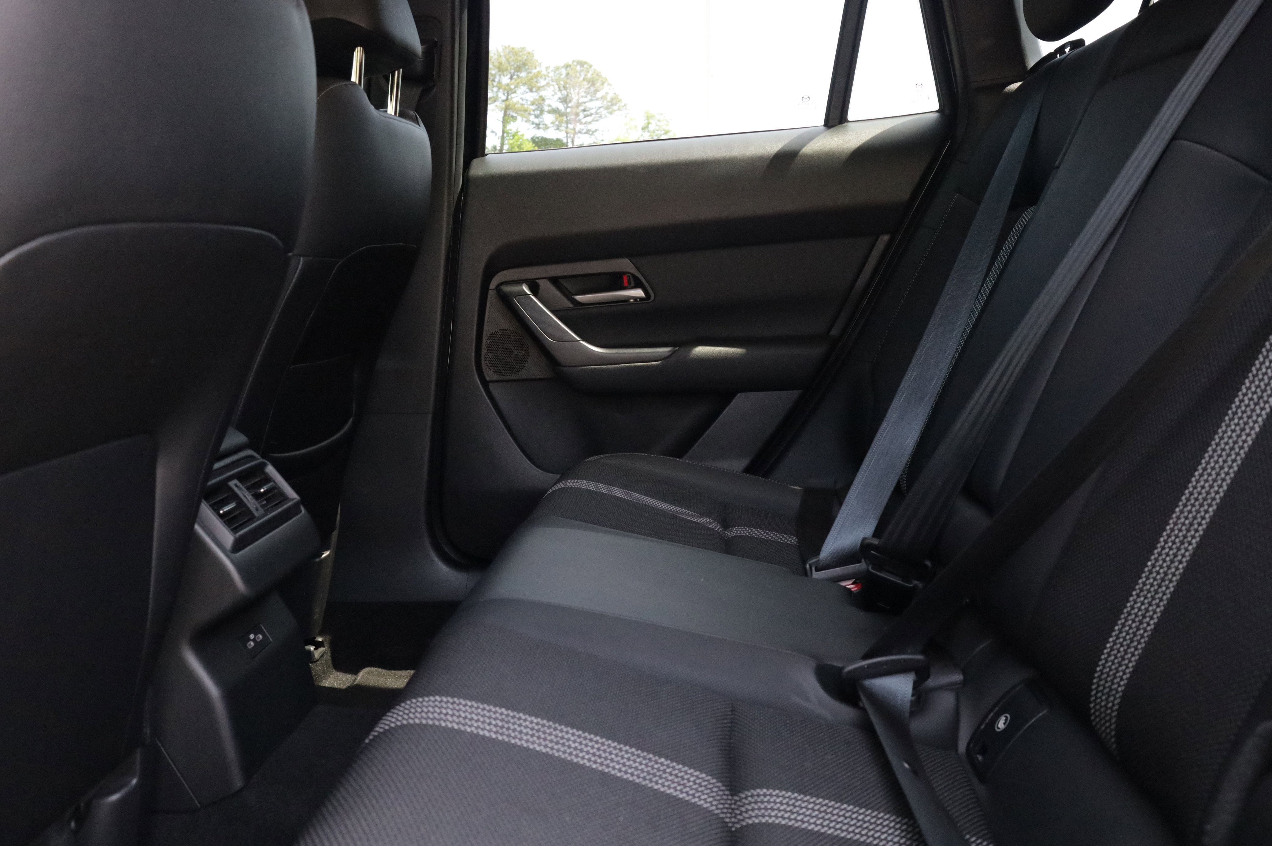 Used 2025 MAZDA CX-50 AWD 2.5 S w/ Preferred Package image 12