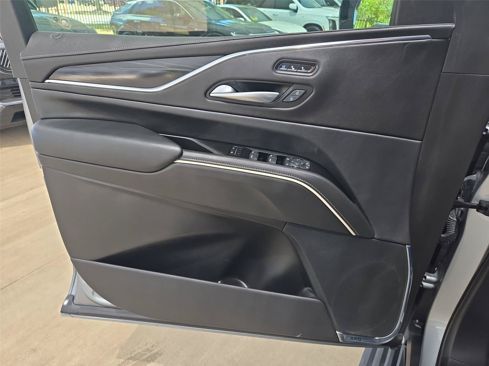 Used 2024 Cadillac Escalade Sport w/ Touring Package AWD/4WD image 25