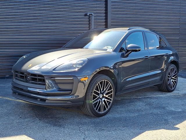 Certified 2026 Porsche Macan AWD/4WD image 1