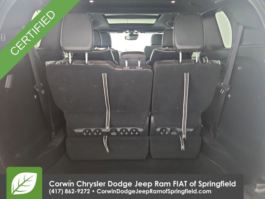 Certified 2025 Chrysler Pacifica Limited image 34