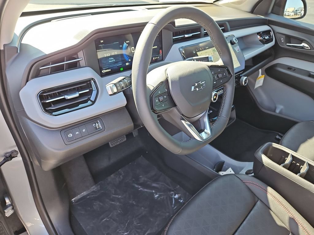 New 2027 Chevrolet Bolt RS w/ Technology Package FWD image 2