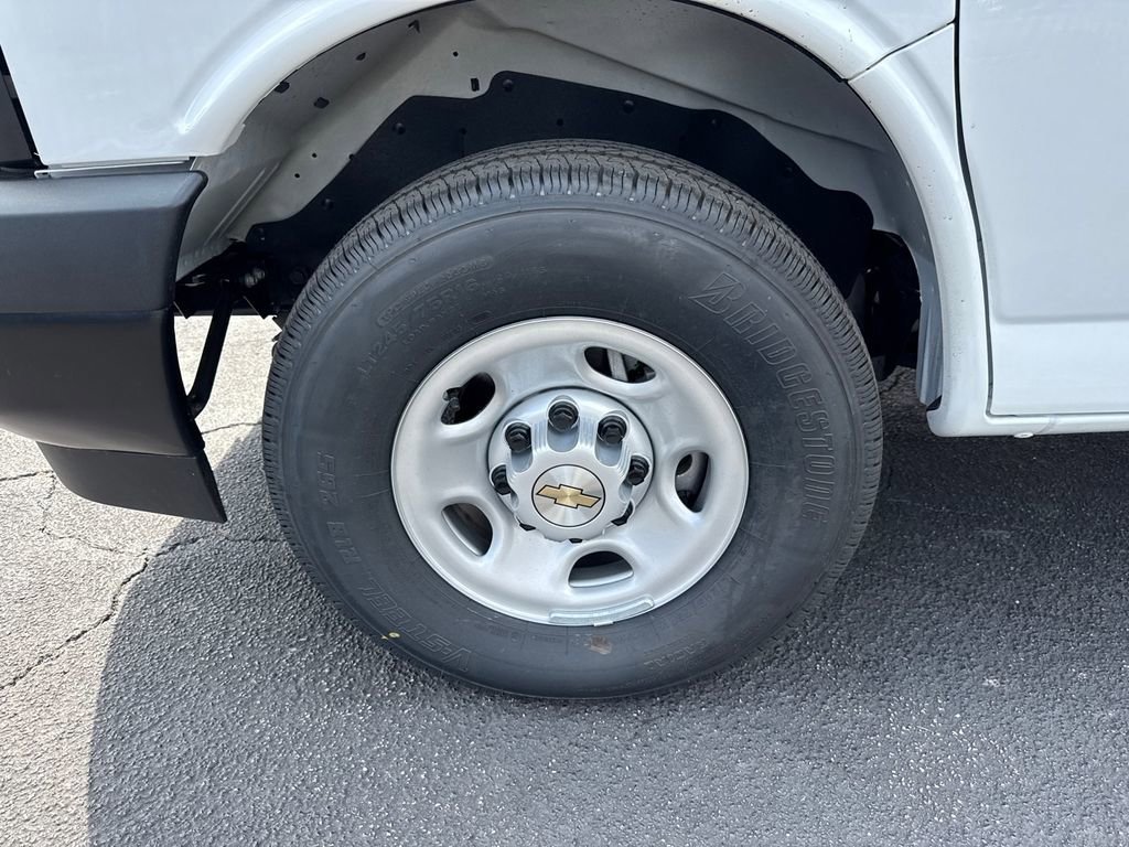 New 2025 Chevrolet Express 3500 w/ Driver Convenience Package RWD image 12