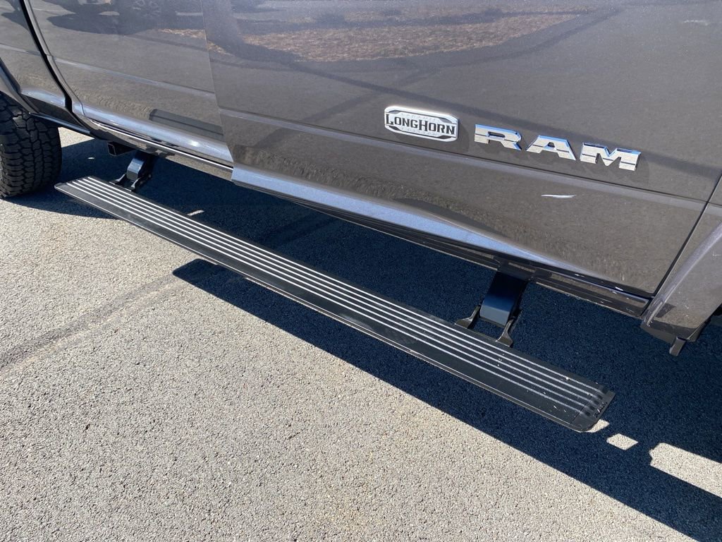 Used 2019 RAM 2500 Limited AWD/4WD image 12