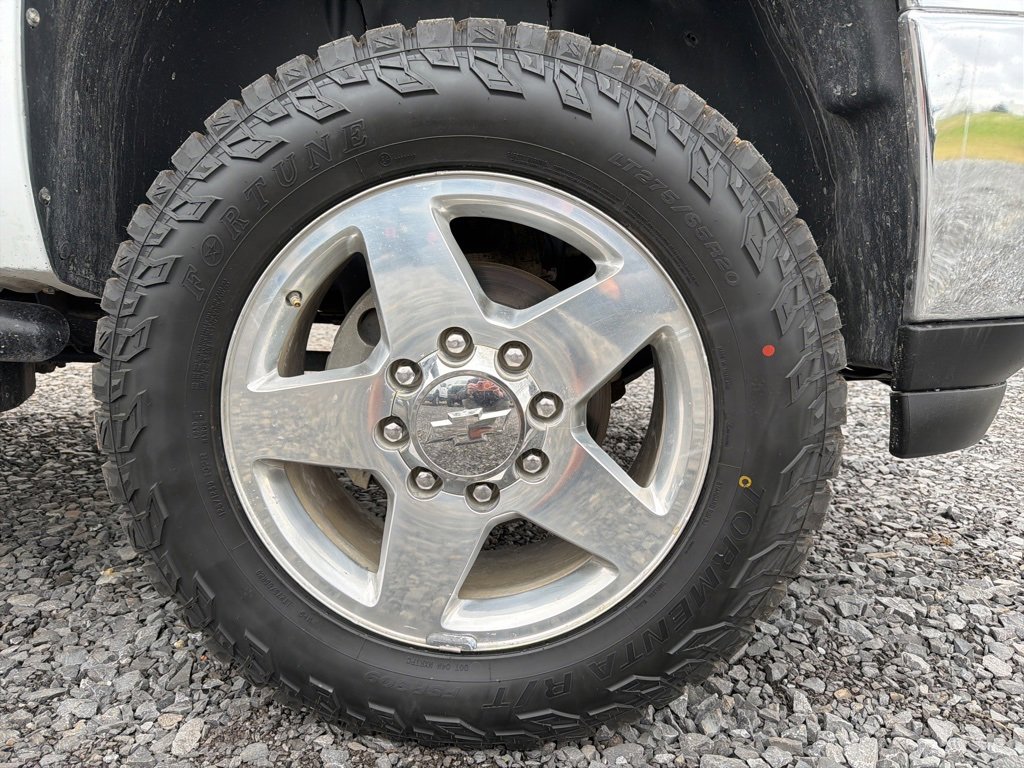 Used 2014 Chevrolet Silverado 2500 LT w/ Texas Edition image 12