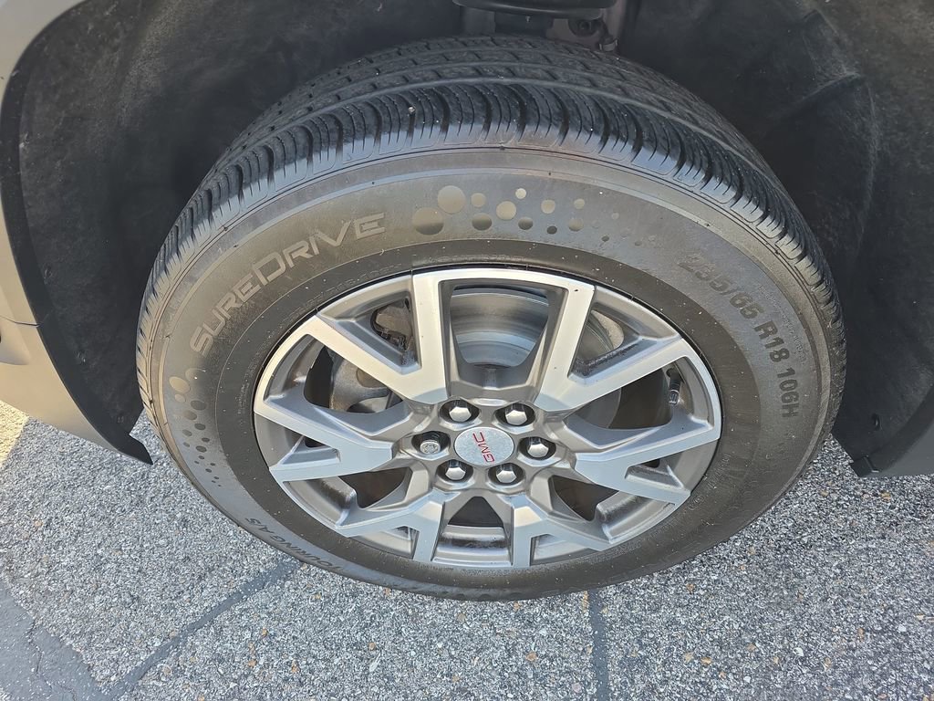 Used 2020 GMC Acadia SLE w/ Driver Convenience Package image 12