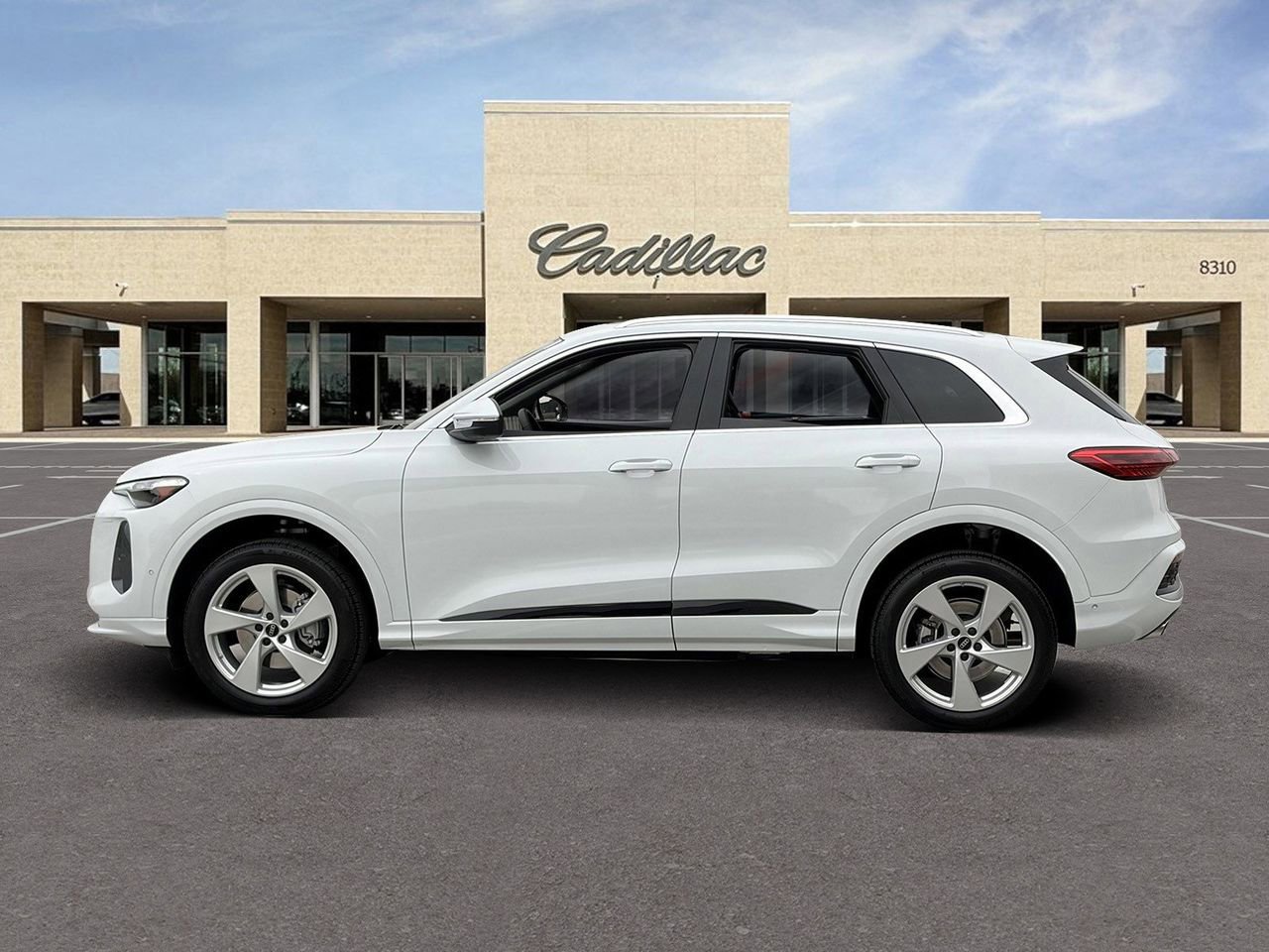 Used 2025 Audi Q5 Premium Plus AWD/4WD image 8