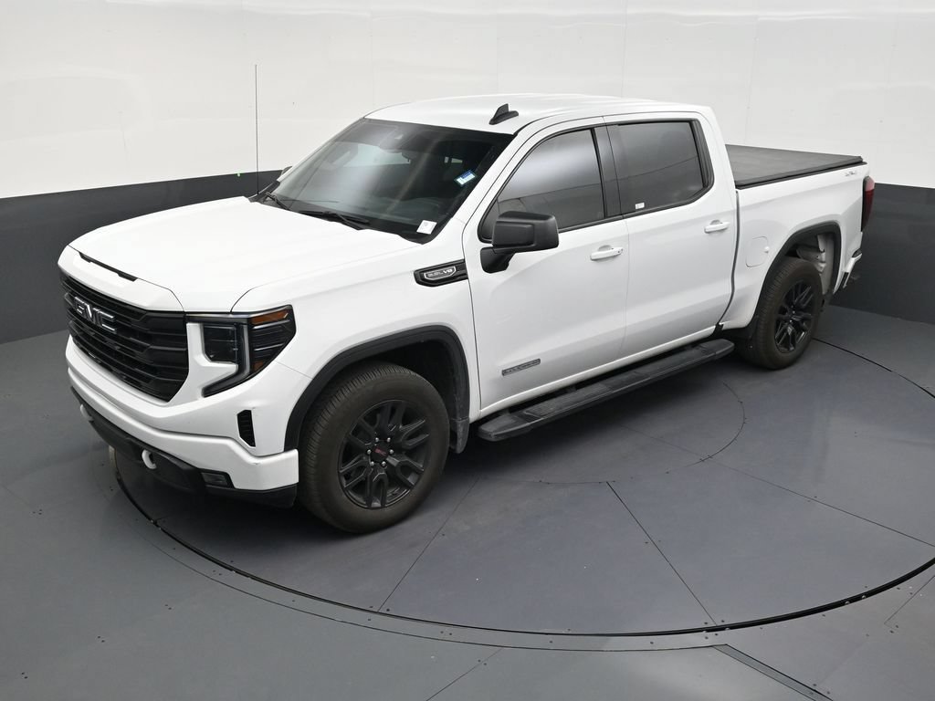 Used 2024 GMC Sierra 1500 Elevation w/ LPO, Elevation Black Package AWD/4WD image 12