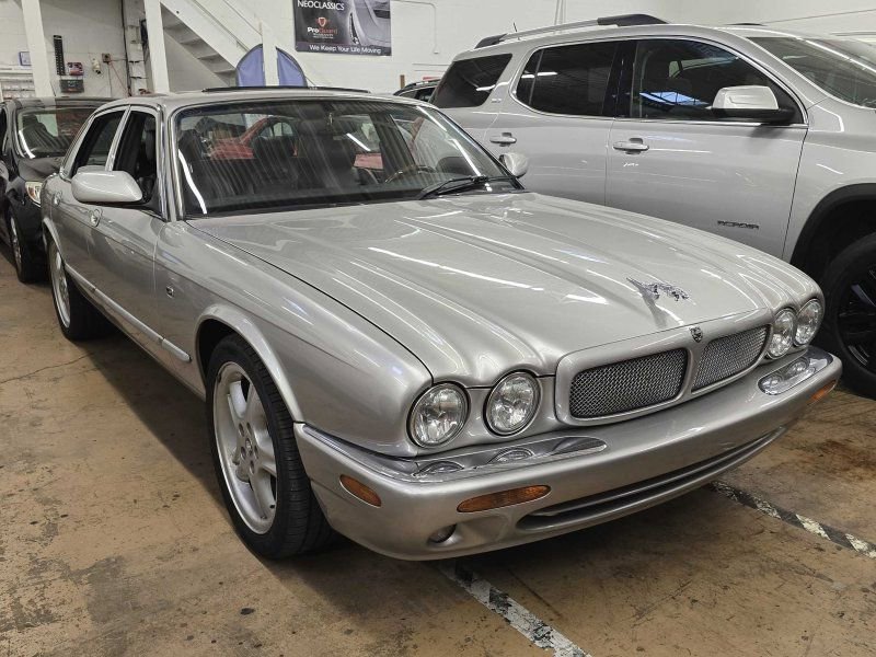 Used 1999 Jaguar XJ8