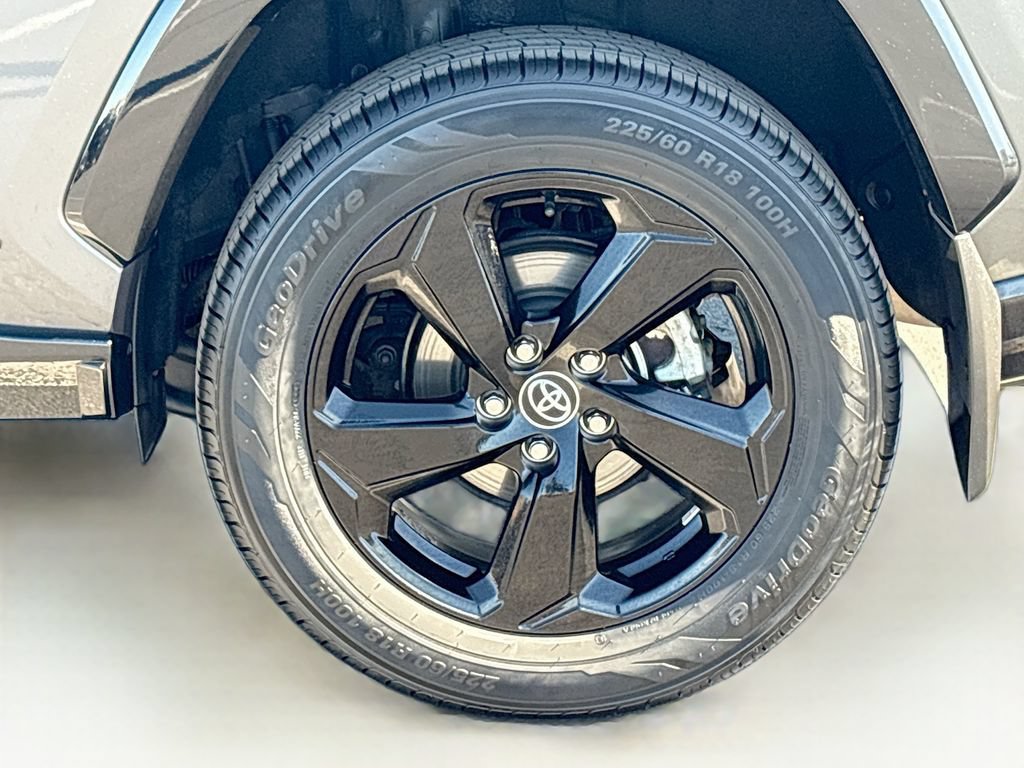 Used 2020 Toyota RAV4 XSE w/ XSE Grade Weather Package AWD/4WD image 31