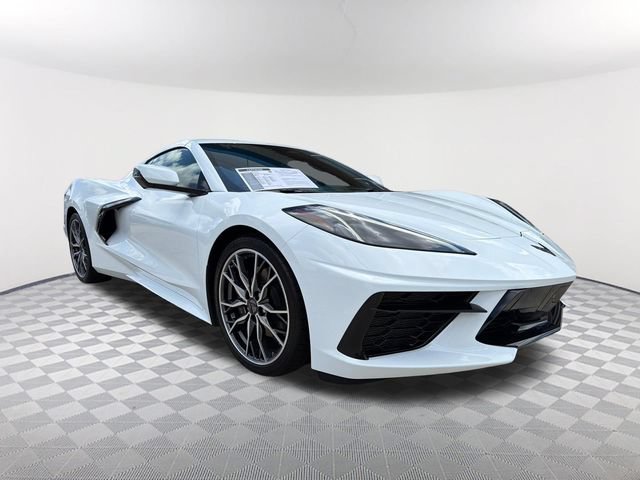Used 2026 Chevrolet Corvette Stingray Coupe w/ 1LT RWD image 3