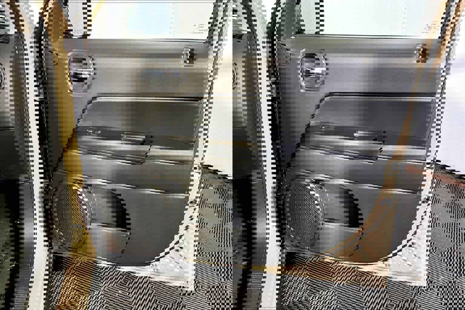 Used 2017 Jeep Patriot Latitude image 23