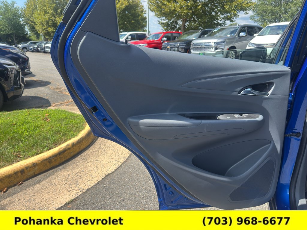 Used 2020 Chevrolet Bolt LT FWD image 24
