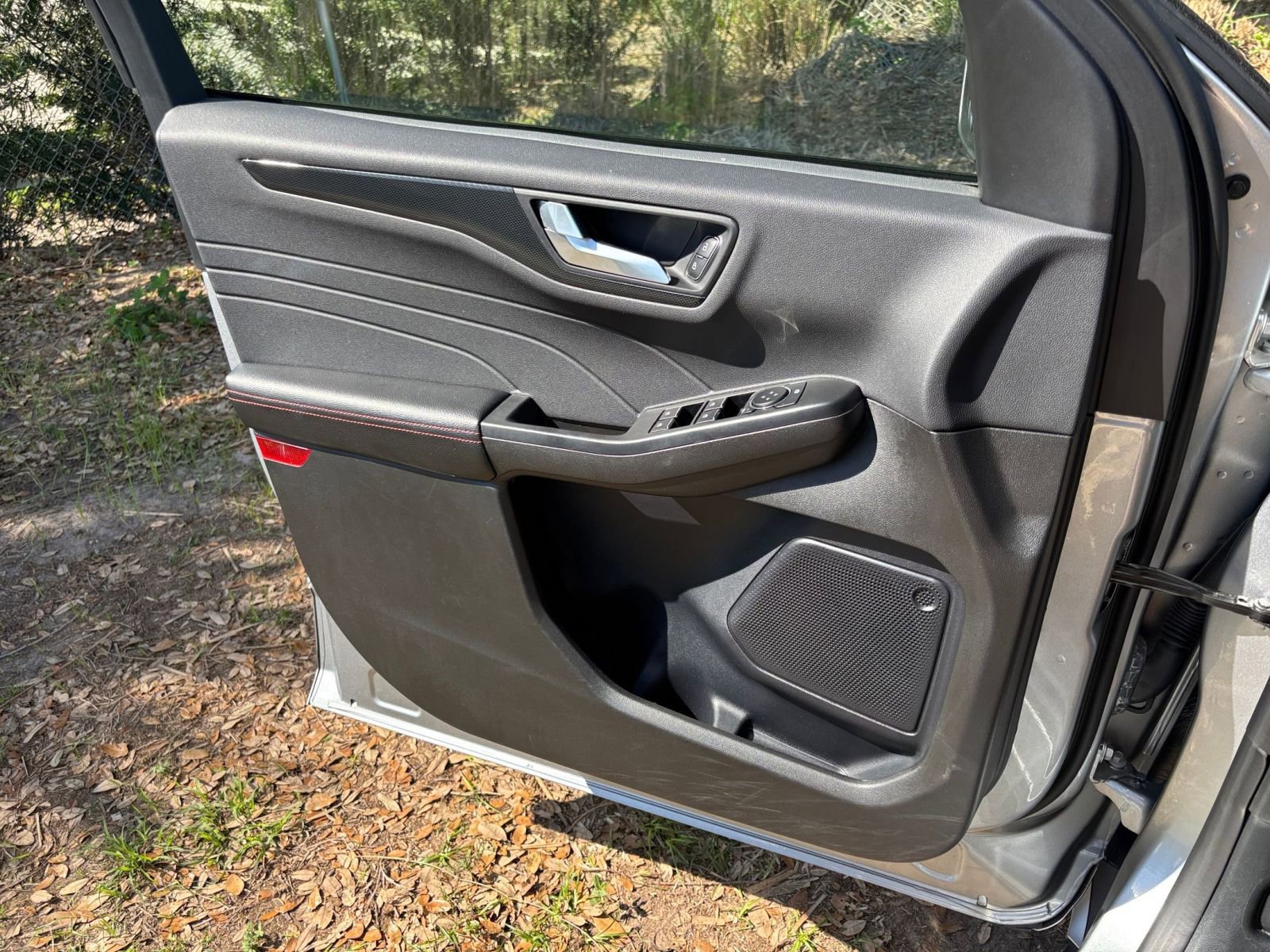 Used 2024 Ford Escape ST-Line image 18