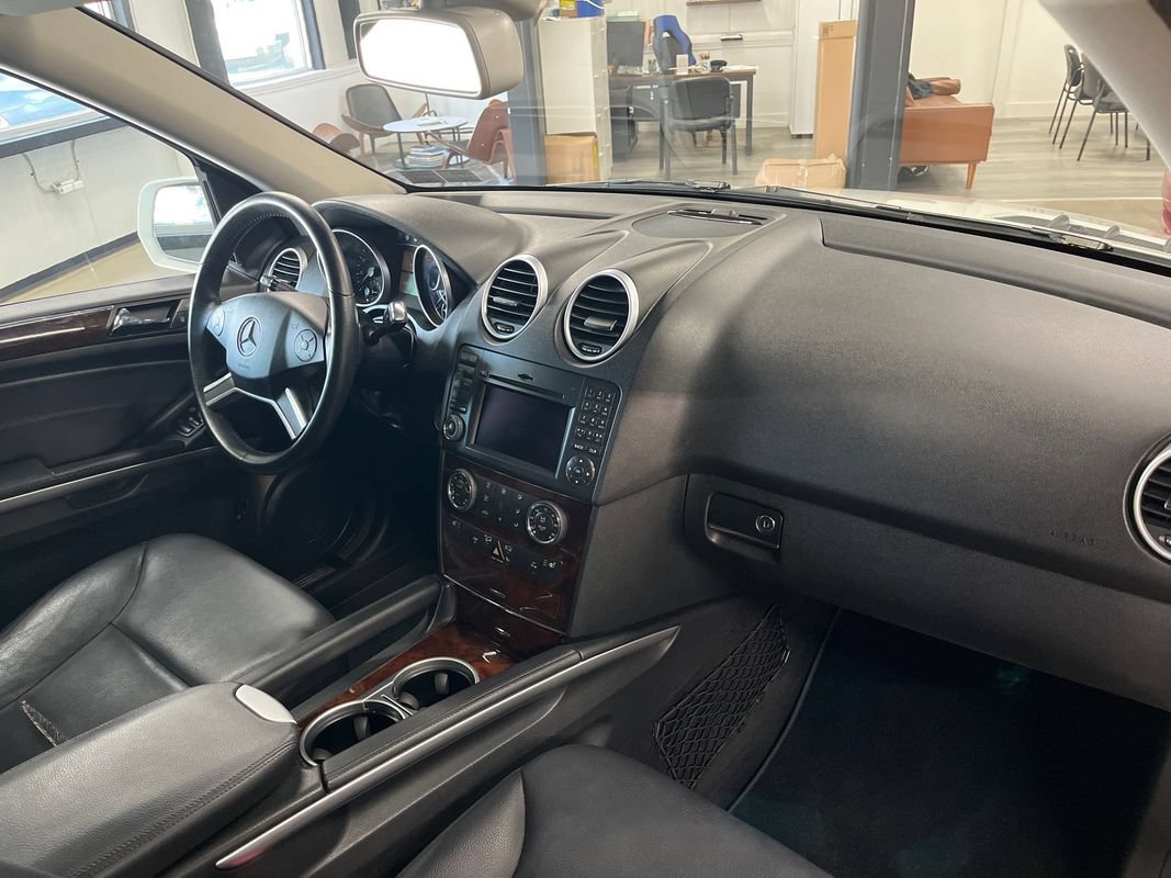 Used 2009 Mercedes-Benz ML 550 4MATIC image 49