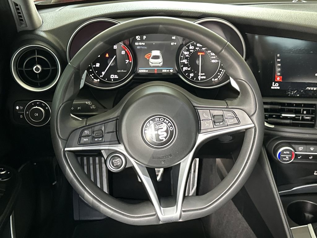 Used 2019 Alfa Romeo Giulia Ti Sport w/ Quick Order Package 22U Sport RWD image 16