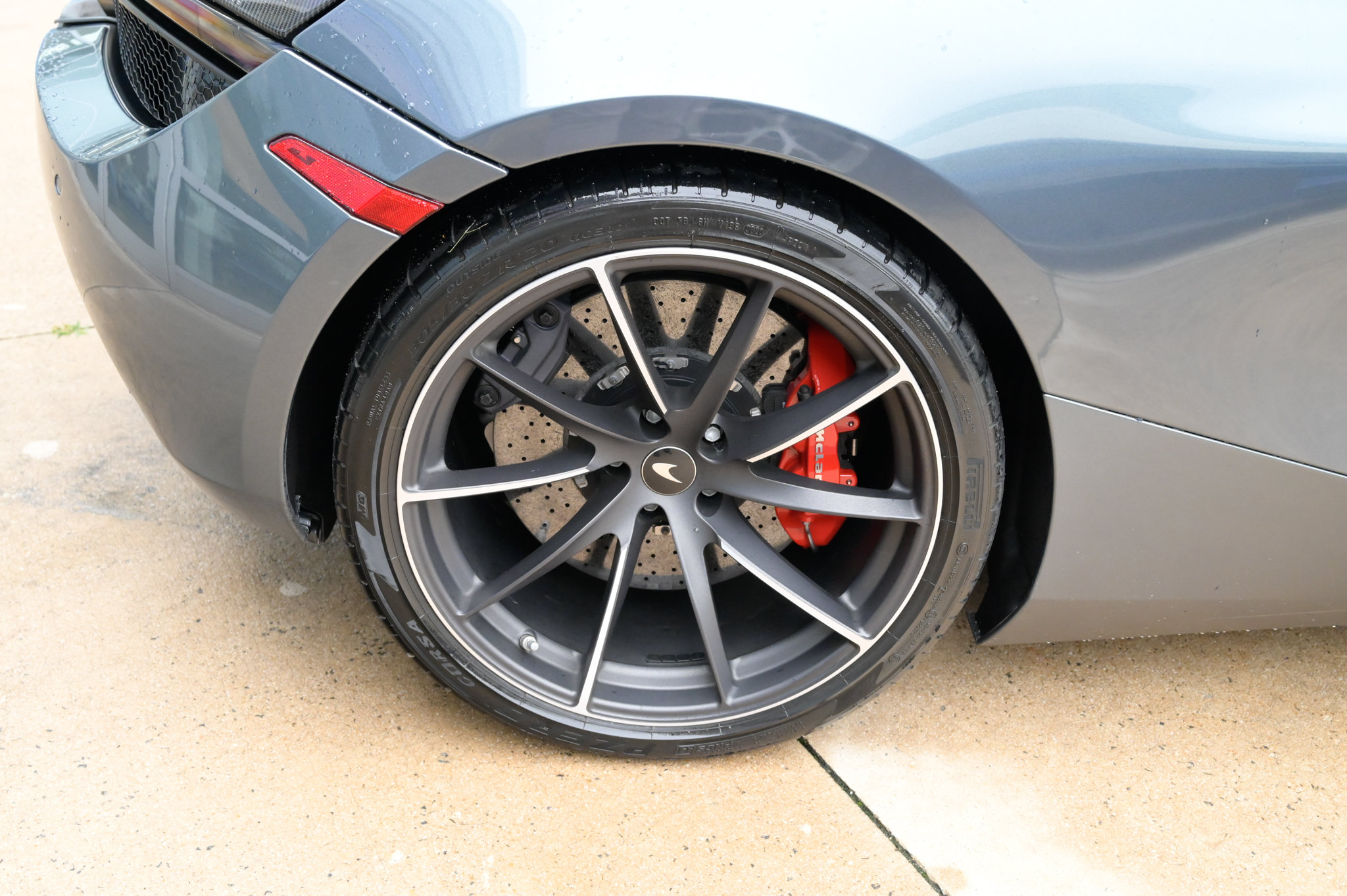 Used 2018 McLaren 720S Luxury RWD image 11