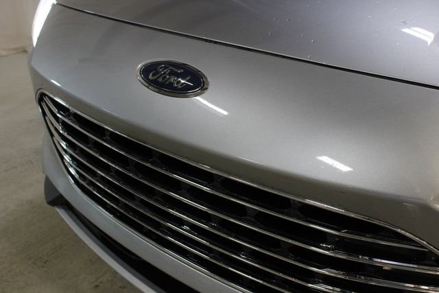 Used 2022 Ford Escape Titanium image 32