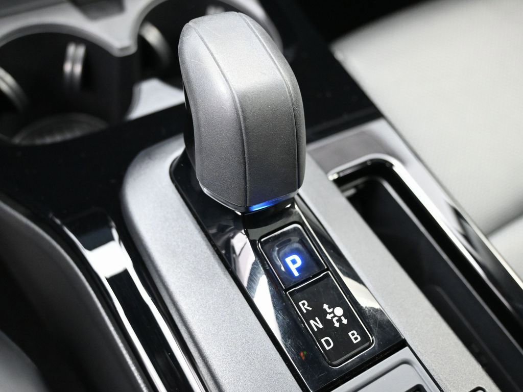 Used 2024 Toyota Prius XLE image 26